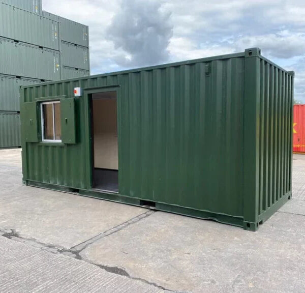 Contenedor de Oficina de 20 Pies – Aislado y Equipado