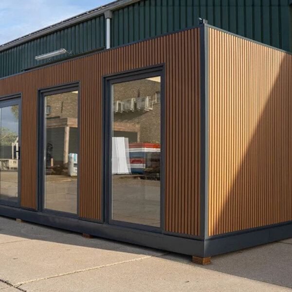 Módulo de Contenedor Prefabricado de 18 m² con Diseño de Madera